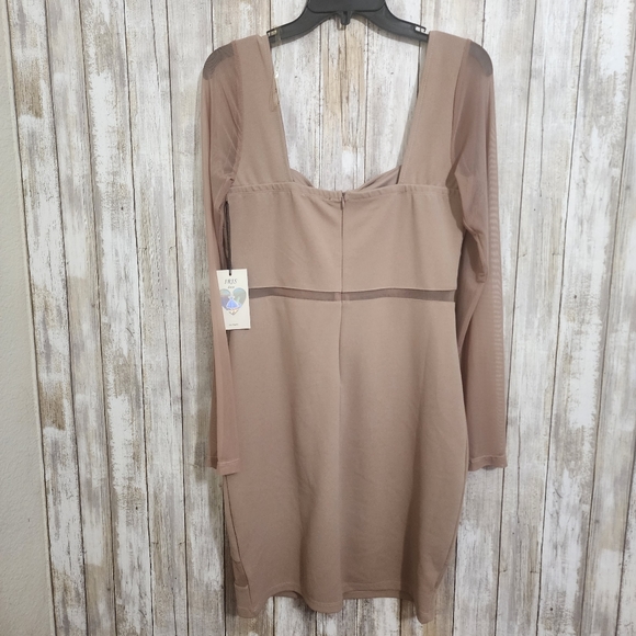 IRIS Dress Baby Pink-Brown Size L - Picture 2 of 10
